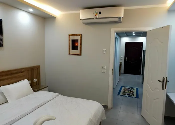 احلامك على البحر Apartman Gurdaka
